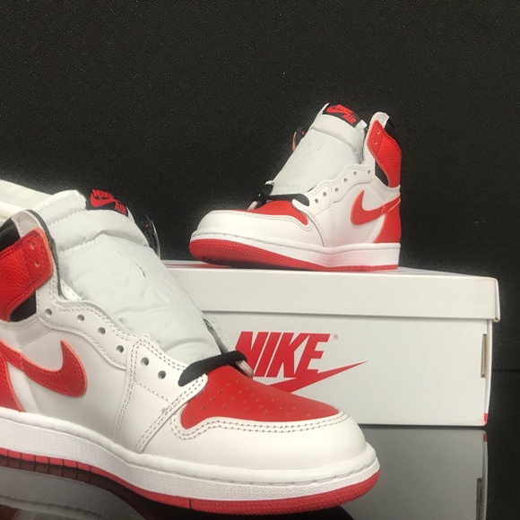 New Air Jordan 1 Retro High OG 555088 161 Size 6.5 main image 4